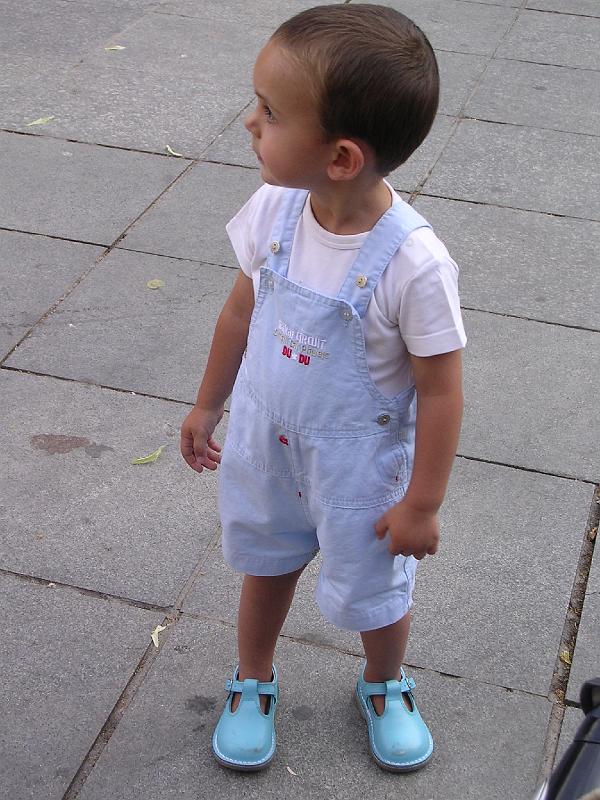 Oliver 28-jun-07 20-01-45.JPG